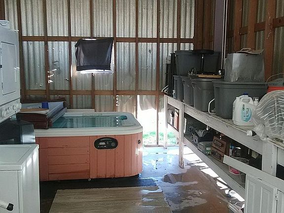 5th image of 936 Turney Dr