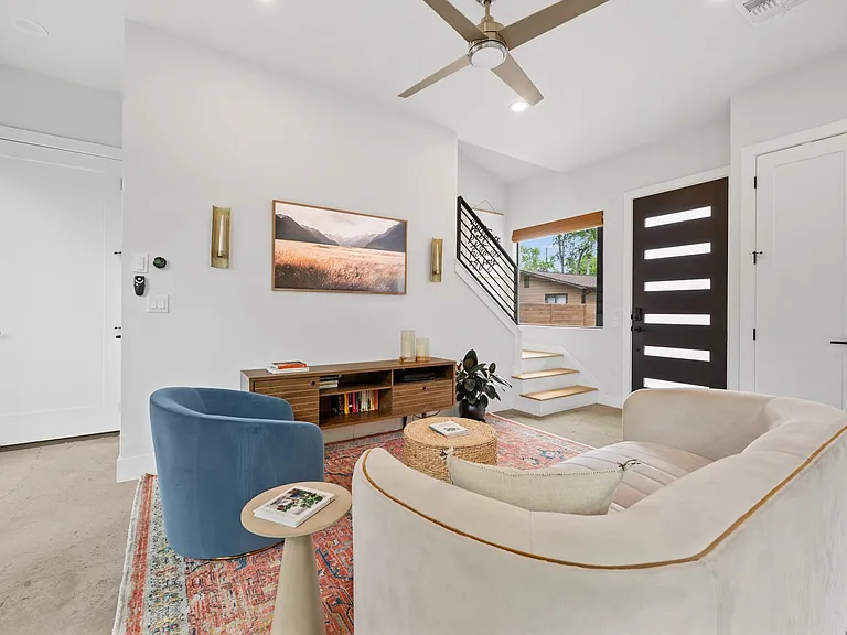 1710 Adina St #2 — Photo 6