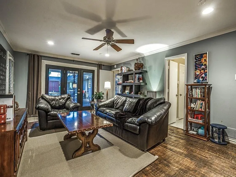 11140 Russwood Cir — Photo 15