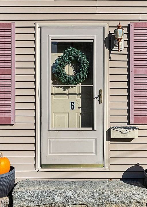 1st image of 6 Munroe St