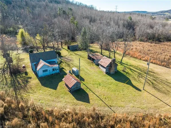 4544 Don Everette Dr #2-3-4, Jonesville, NC 28642