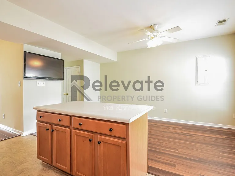 5504 Springwater Ln — Photo 10
