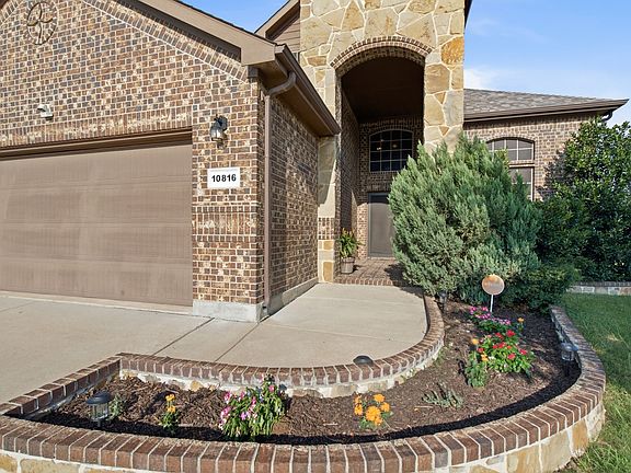 2nd image of 10816 Abbeyglen Ct