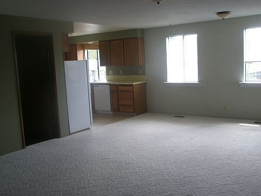 2nd image of 228 NE Ward Ave APT A