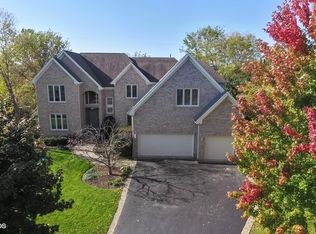 1125 Meadow Creek Ct, Vernon Hills, IL 60061
