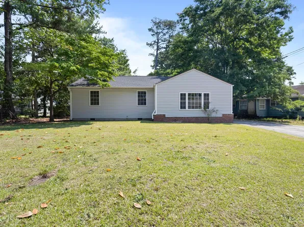404 Dogwood Ln, Jacksonville, NC 28540