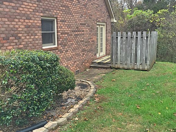 2nd image of 447 Eagle Brook Dr #1