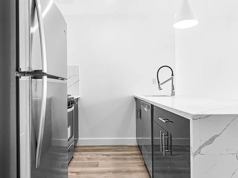 26-02 4th St #6T — Photo 4