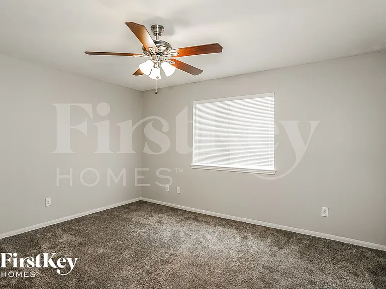 518 Foxglove Dr — Photo 12