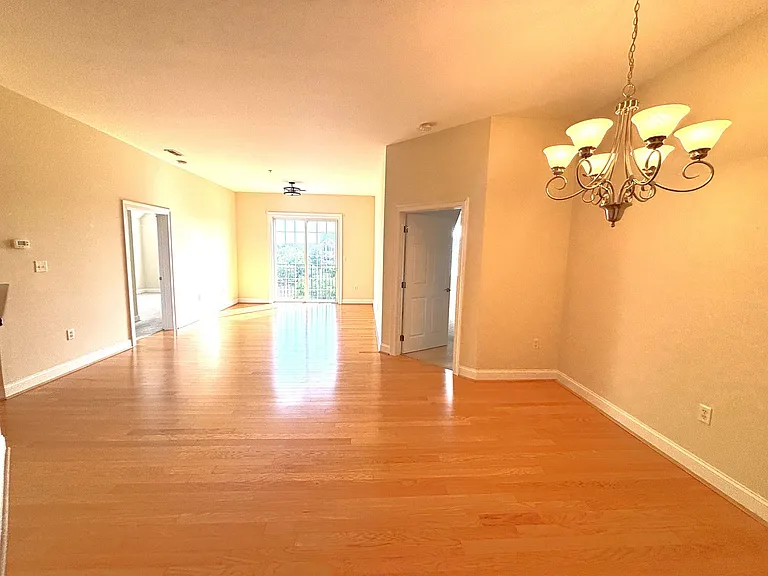 5215 Center St #404 — Photo 3