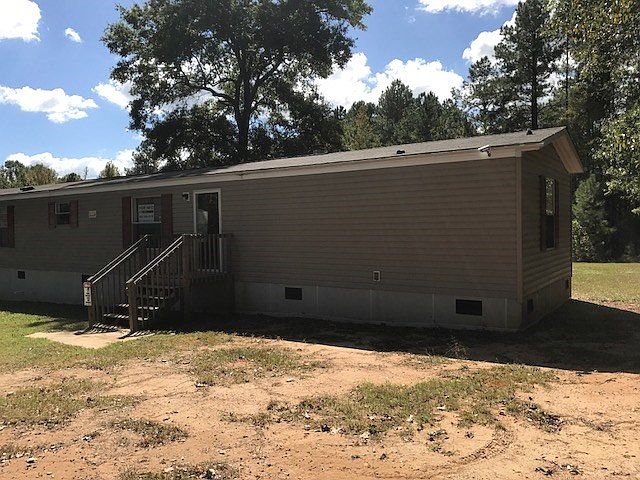 1st image of 530 Old Ninety Six Hwy
