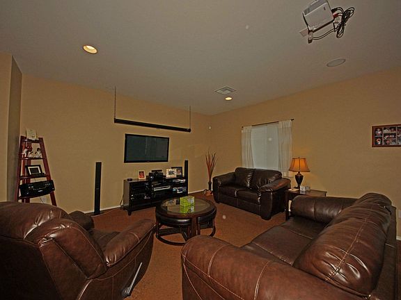 5th image of 5099 E Kittentails Dr
