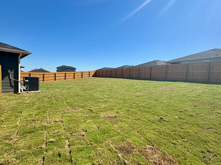 169 Gablynn Cv — Photo 19