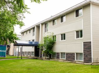 10630 111th St NW, Edmonton, AB T5H 3E9