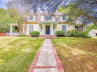 852 Riverview Dr, Florence, AL 35630