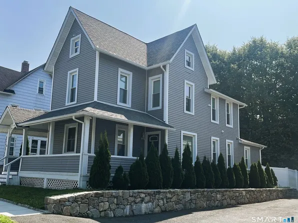 4 Bates Place, Danbury, CT 06810
