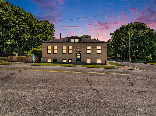 427 Water St, Manistee, MI 49660