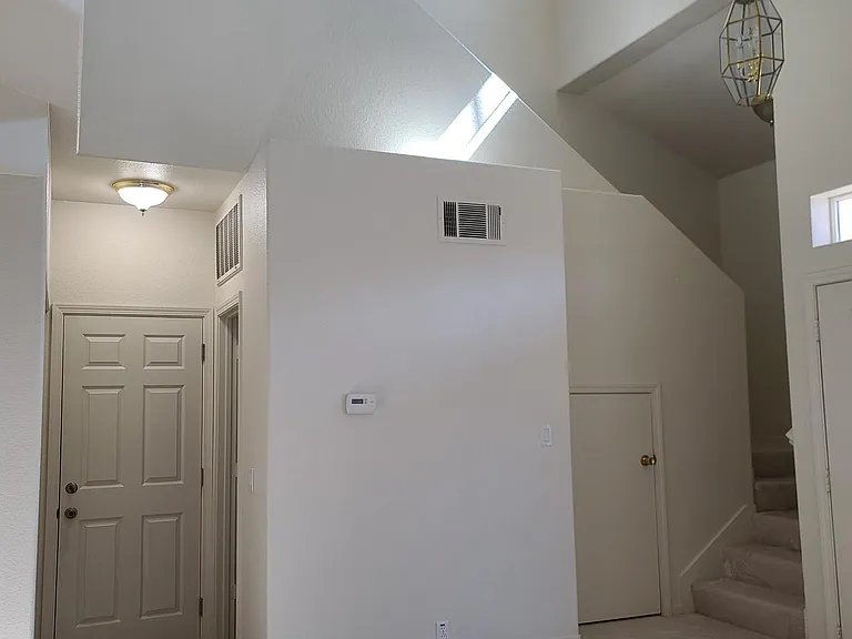 2211 Meteorite Ln — Photo 8