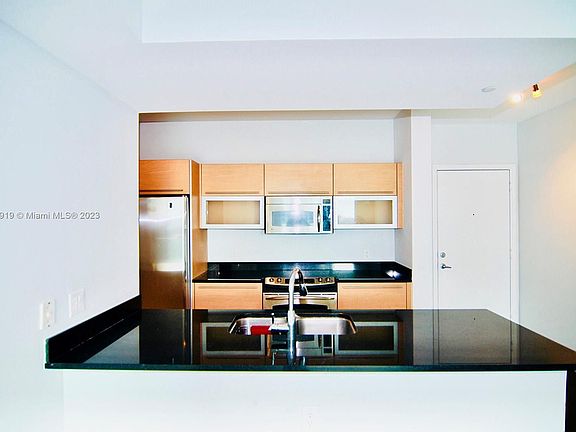 2nd image of 950 Brickell Bay Dr APT 3100