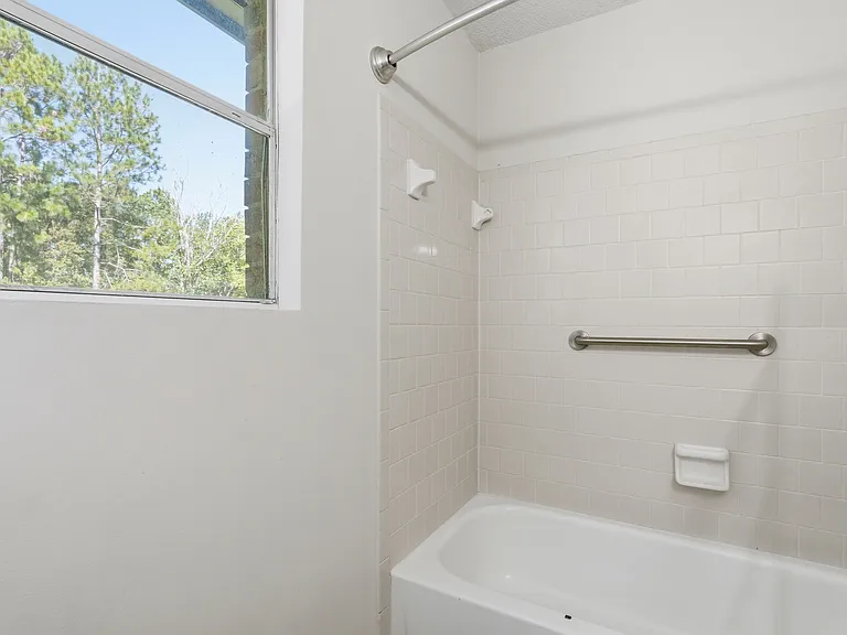 234 Deerwood Dr — Photo 16