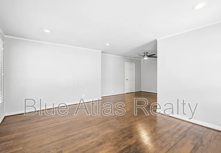 3643 Lafayette Ave #1 — Photo 14