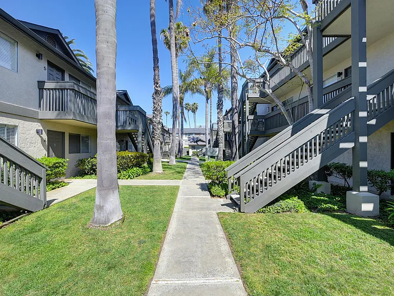 Elan Carlsbad Shores — Photo 7