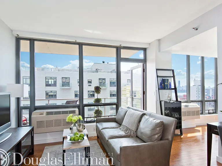 48-15 11th St #11C — Photo 3
