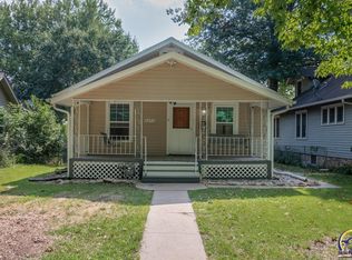 1272 SW Macvicar Ave, Topeka, KS 66604