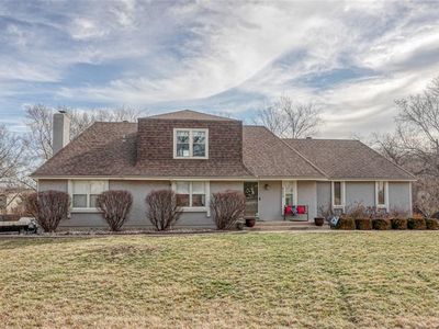 6509 Woodstock St, Shawnee, KS, 66218