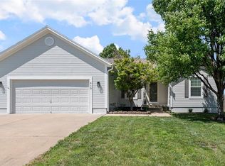 613 W 3rd Ter, Wellsville, KS 66092