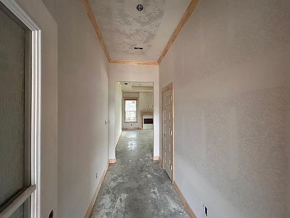 3rd image of 9204 Riggs St