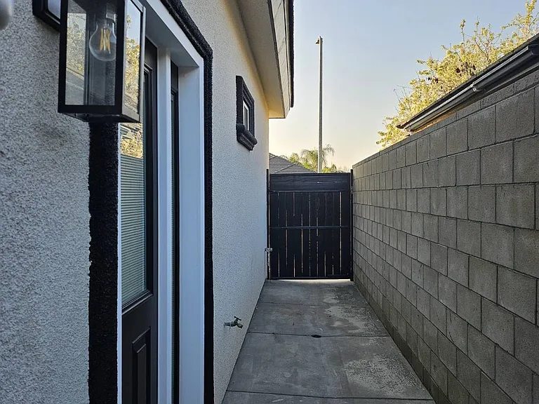 12712 Molokai Dr — Photo 4