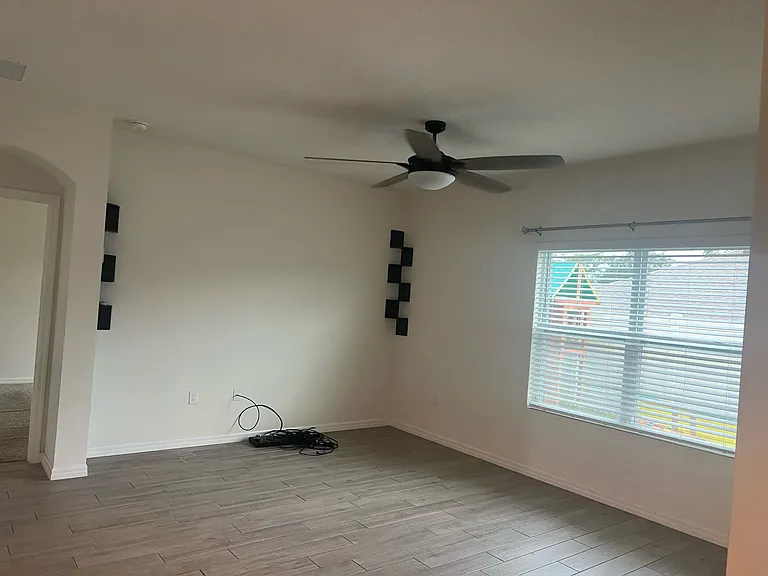 6028 SW 83rd Ter — Photo 3
