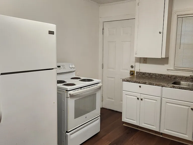 1037 Kohler Ave #1037 — Photo 5