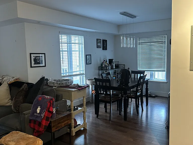 34 Western Battery Rd #425 — Photo 8
