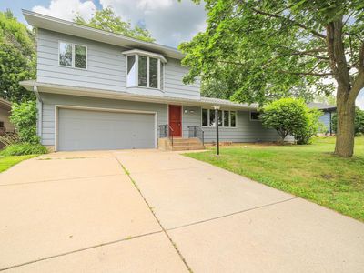 4640 Ensign Ave N, New Hope, MN, 55428