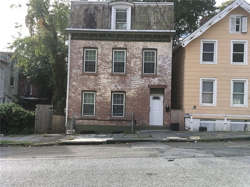 1st image of 23 Farrington Street E