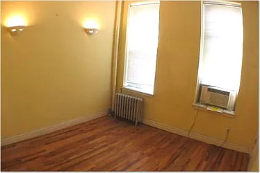 Rented by 4 Points Properties