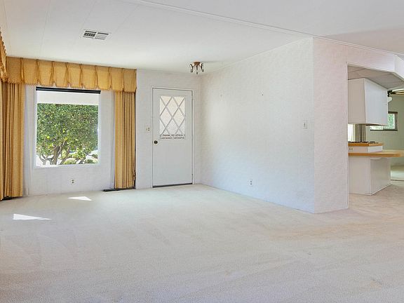 5th image of 4 Margarita Ave #210