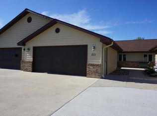 831 21st St SW, Huron, SD 57350