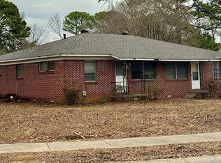 2144 Caldwell St, Conway, AR 72034