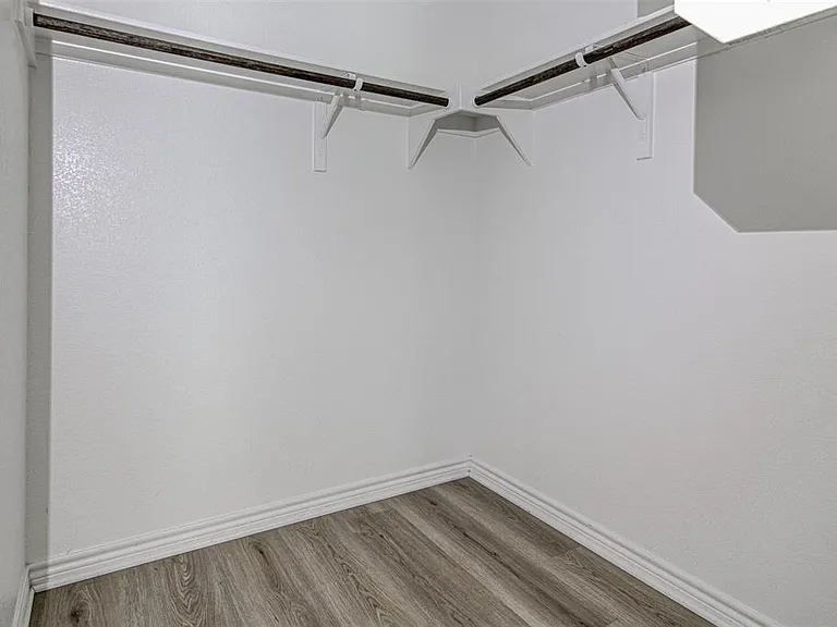 1311 Hazelton Cv — Photo 7