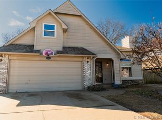 1104 E 137th St, Glenpool, OK 74033