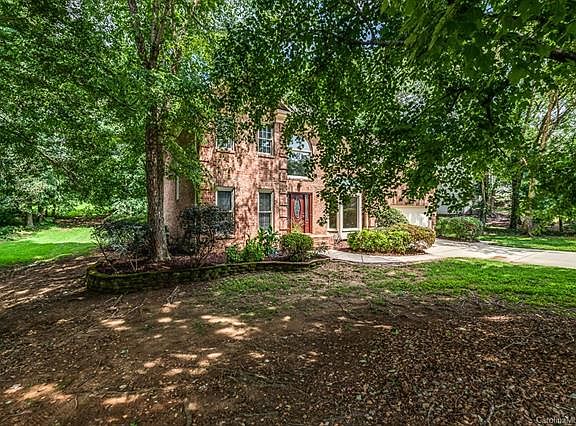 3rd image of 12100 Prails Mill Ln
