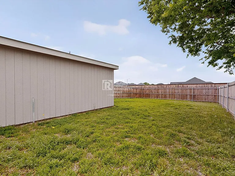 5217 Aberdean Trl — Photo 39