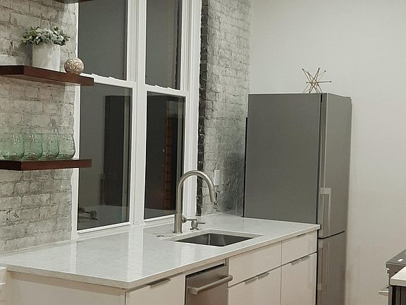 4th image of 95 Remsen St #203