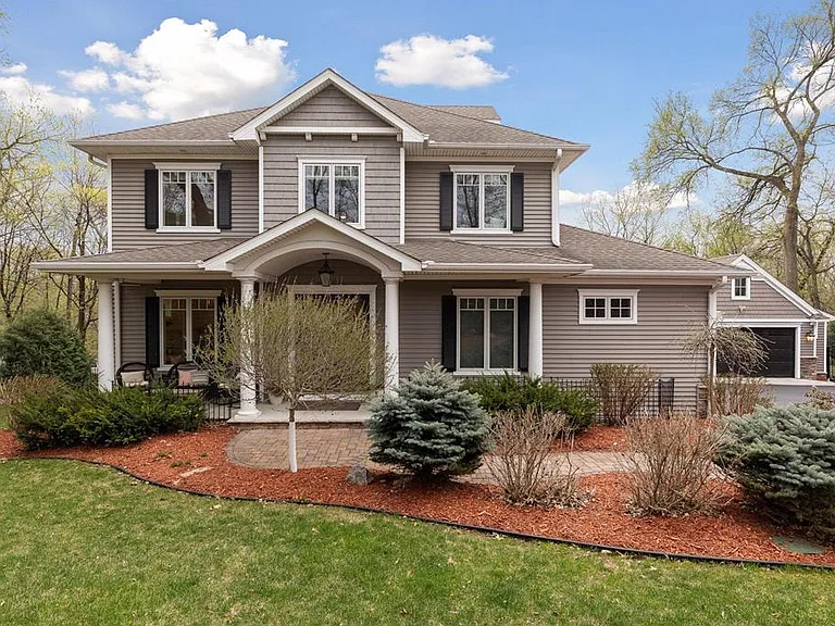 3632 Rainbow Dr — Photo 2