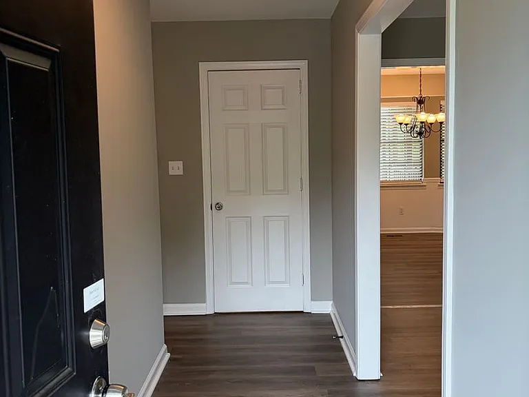 6877 Briarwood Dr — Photo 8