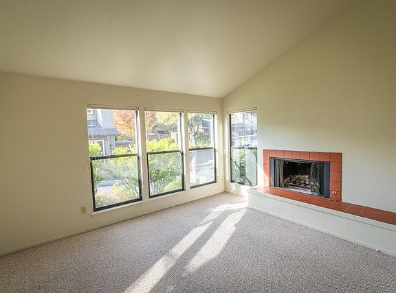 Living room - the four double-pane windows have blinds