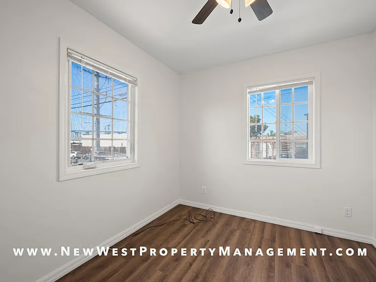1043 Sampson St #A — Photo 17